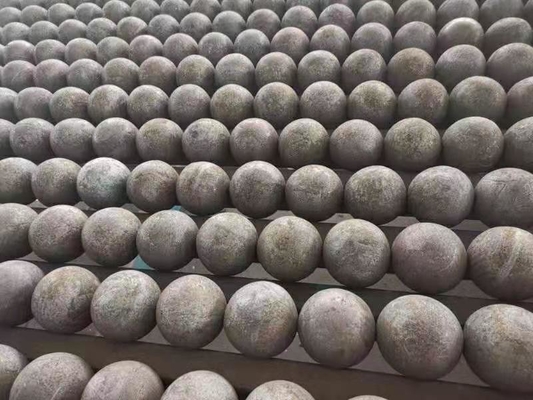 Sfere stridenti del ghisa del acciaio al carbonio 50HRC, sfera d'acciaio rotonda forgiata
