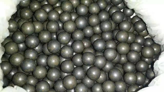 Sfere d'acciaio stridenti forgiate resistenti all'uso del mulino a palle rotonde senza rompersi